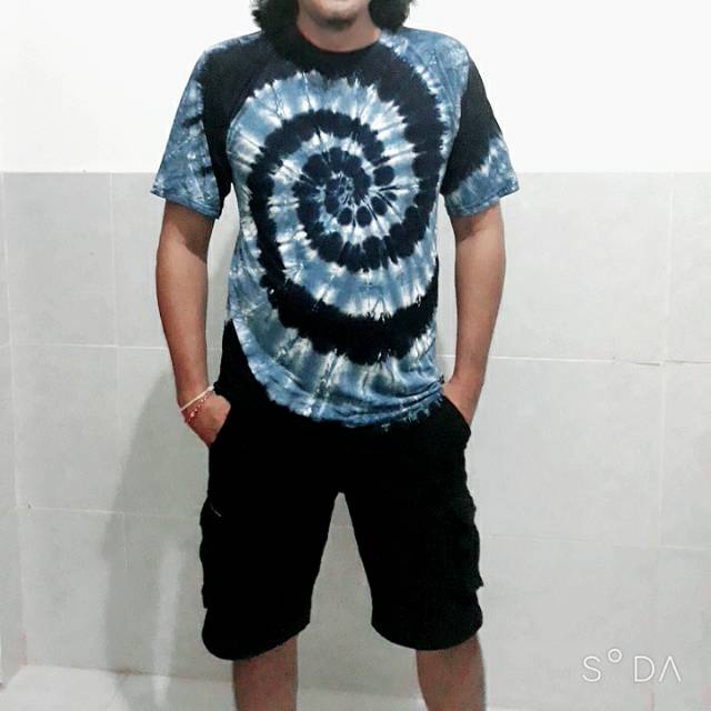 KAOS BALI PRIA