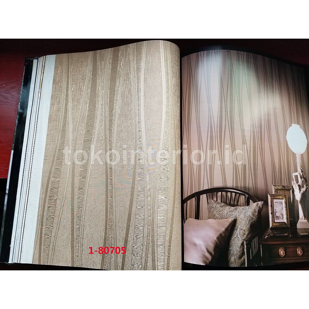 Wallpaper Dinding Minimalis Garis Vertikal Melengkung