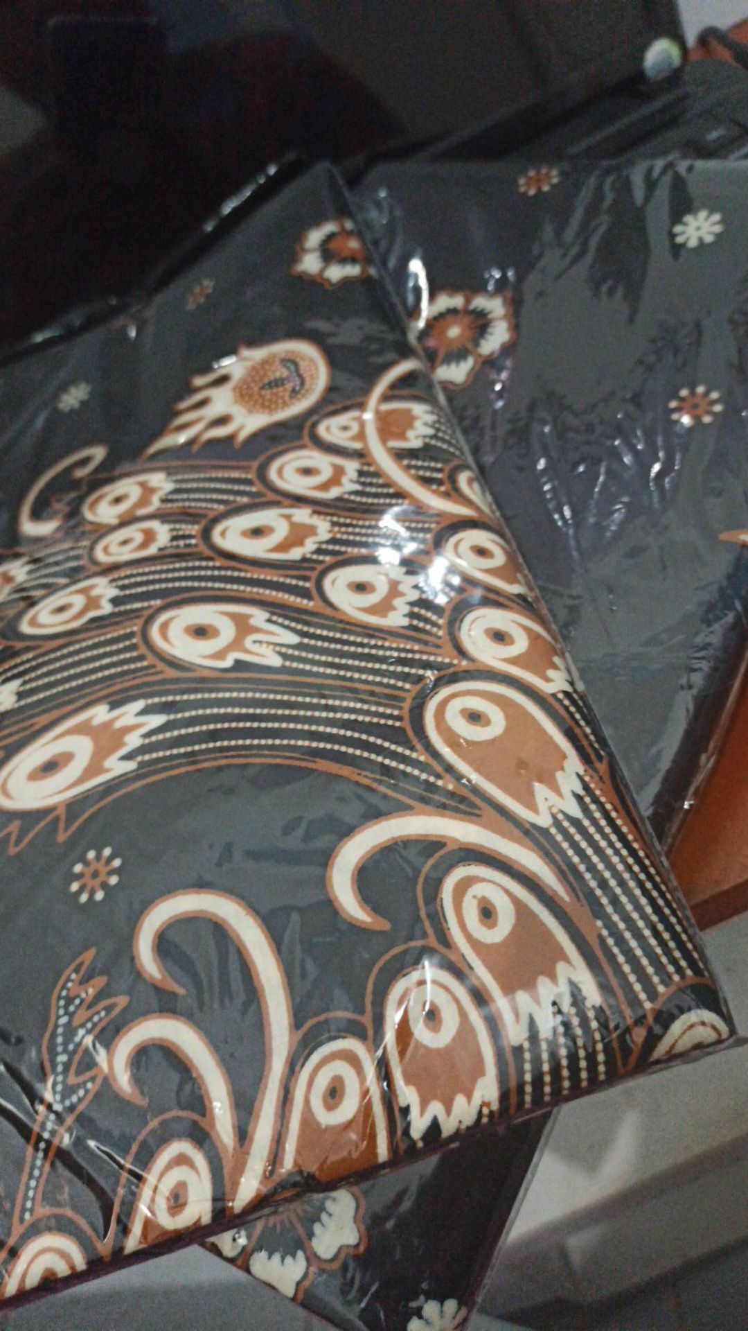 (best Seller) Kain Batik Solo Motif Burung Merak Warna Dasar Hitam