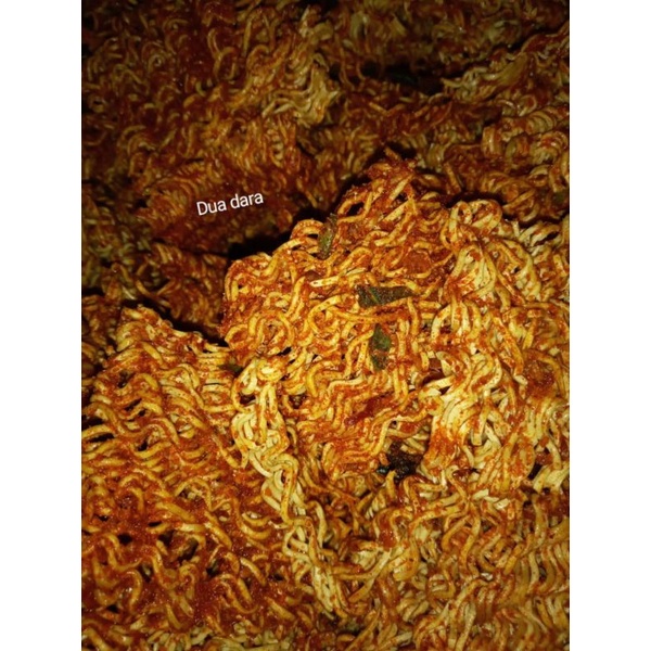 

mie kremes / mie Krenyes pedas gurih daun jeruk isi 500gr