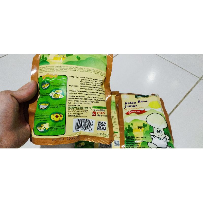 

totole kaldu jamur isi 200gr