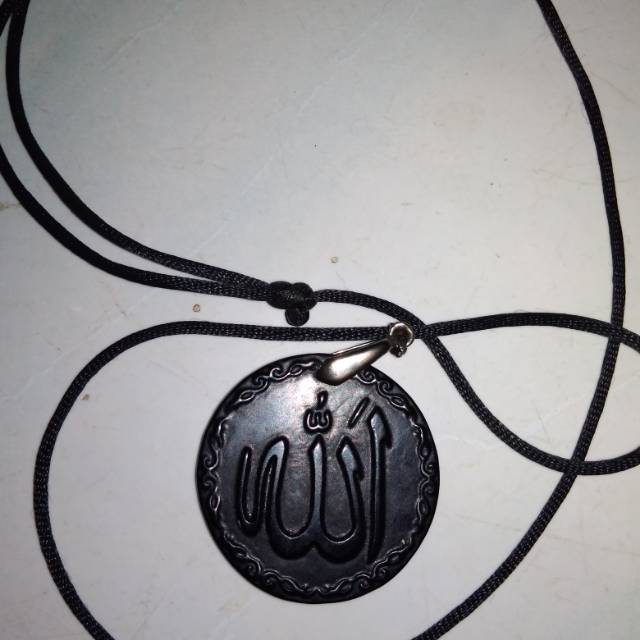 Kalung kesehatan black Jade ukir lafadz Allah SWT