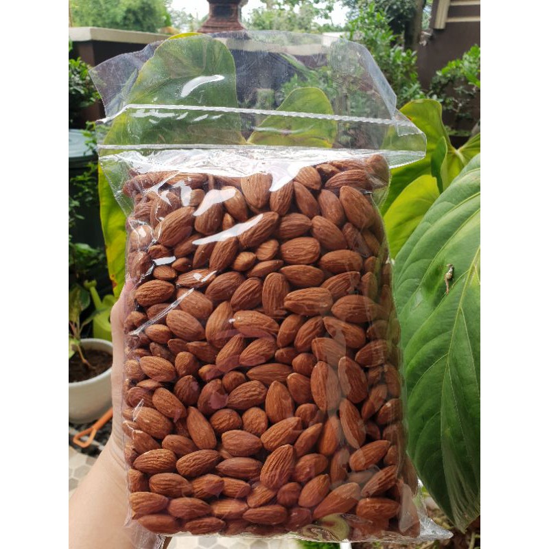 

Kacang Almond Roasted