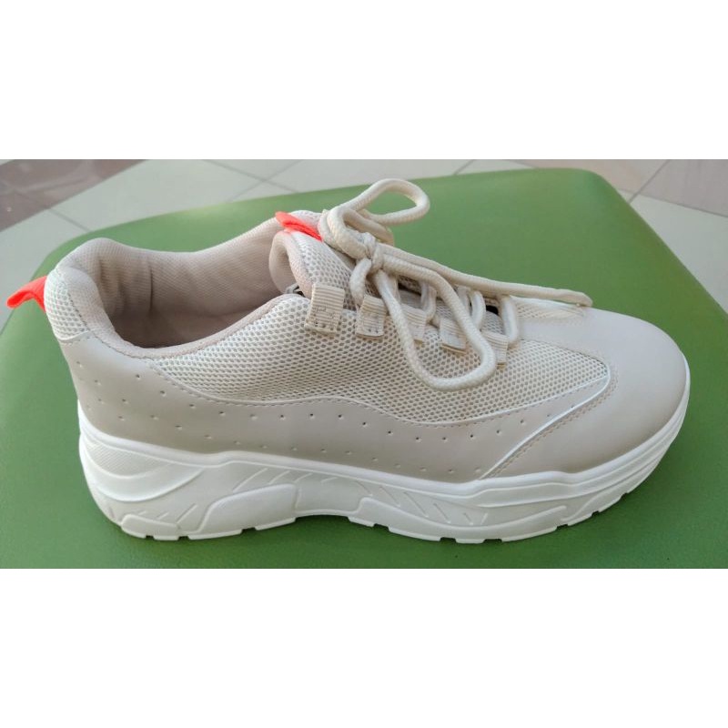 Gabino sepatu wanita