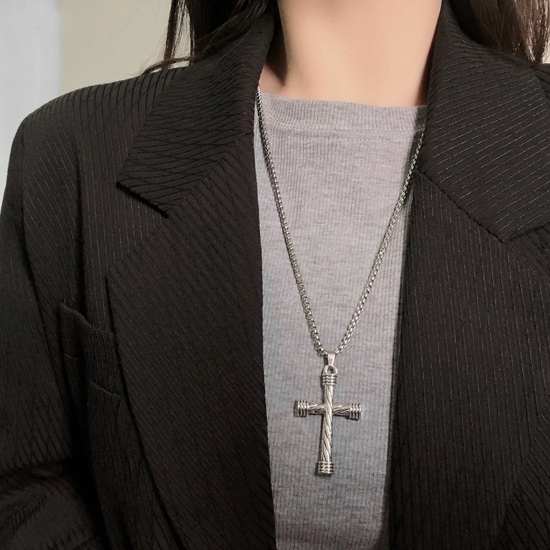 Kualitas Tinggi Cross Kalung Titanium Liontin Aksesoris 70 Cm Pria dan Wanita Panjang Kalung N-22029