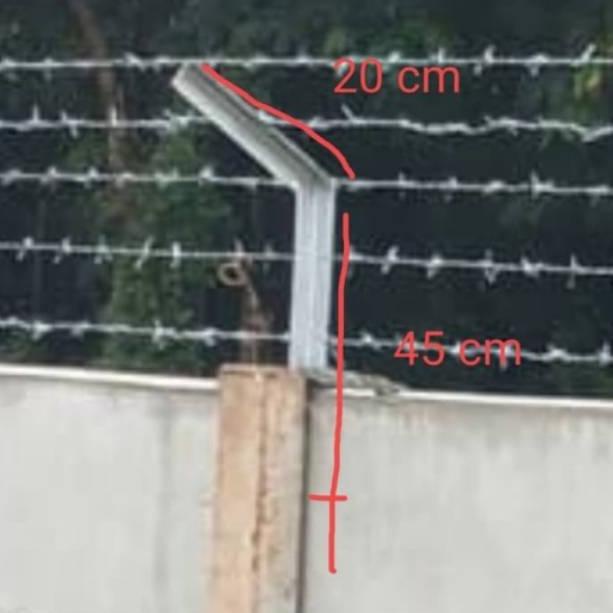 Spesial 7.7 Besi Tiang Siku Kawat Pagar Duri .,..,.,.,.