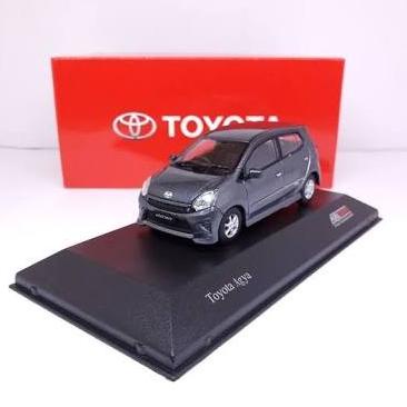 DIECAST MINIATUR MOBIL TOYOTA AGYA / PAPER BOX ORIGINAL AUTO2000