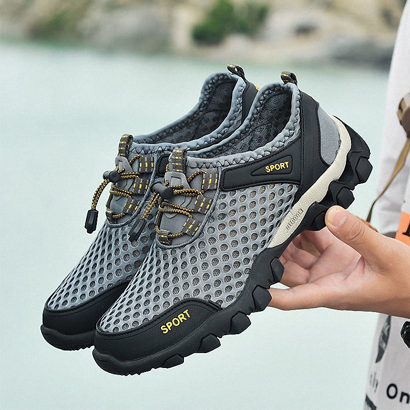 Highland Sepatu Pria Hiking Slip On Sepatu Gunung Pria Outdoor Anti Slip Touring Shoes MH205