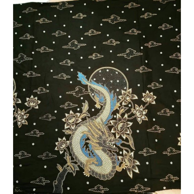 Kain Batik Laweyan Solo motif naga warna dasar hitam ( Primissima )