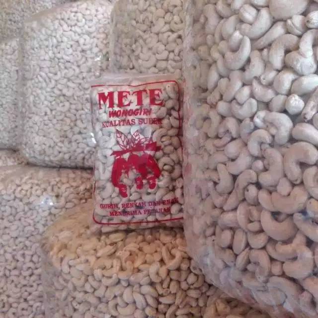 

Kacang Mete Super Premium Mentah 500gr