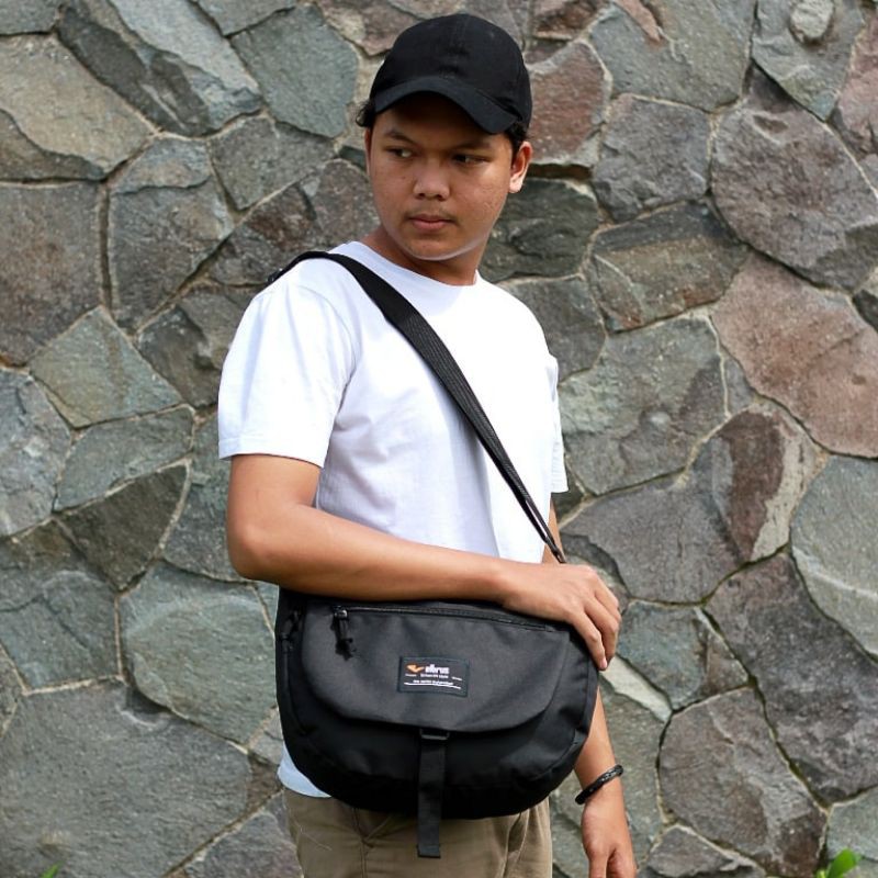 Tas Sling Bag Pria Salempang Perahu Termurah Tourer Shoulder Bag