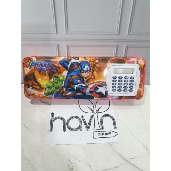 kotak pensil ada kalkulator/pencil case KALKULATOR/TEMPAT PENSIL MAGNET KALKULATOR-AVENGER makal