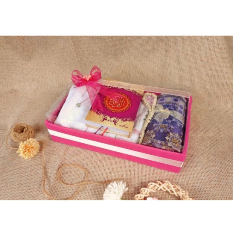 

Paket hantaran dpt 4 kotak