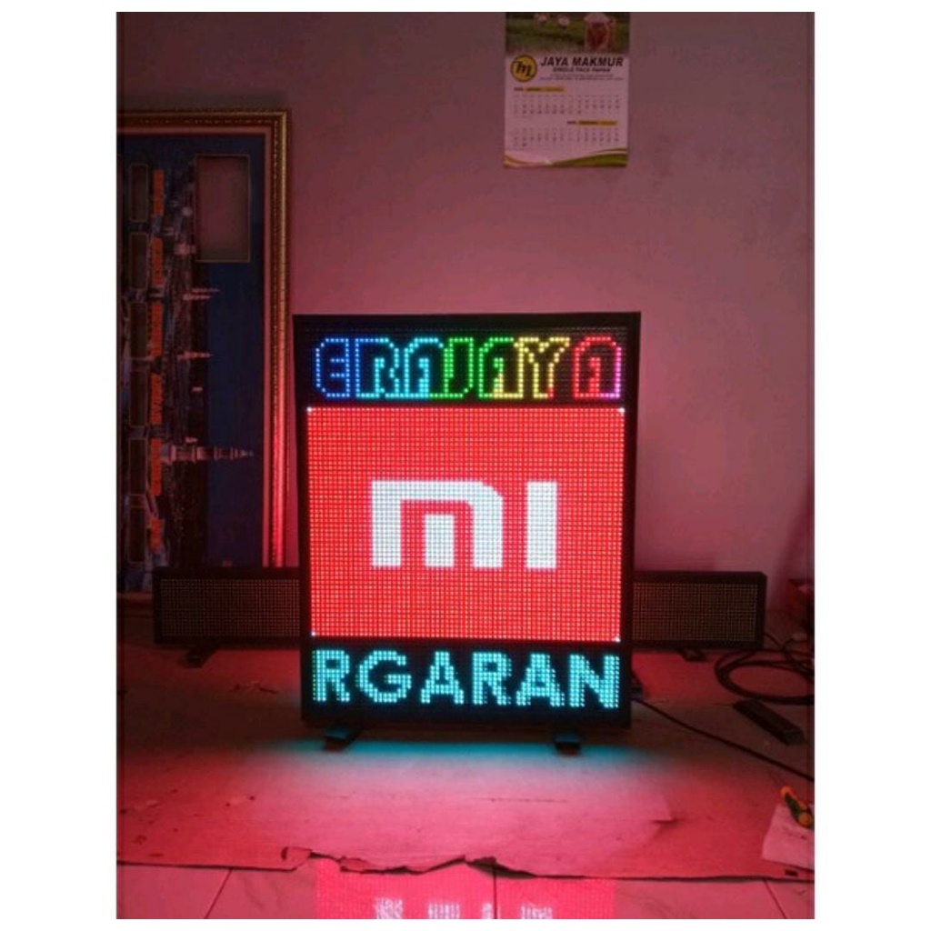 Running Text RGB 2 sisi full outdoor uk. 70x86cm