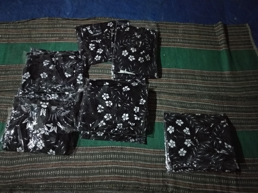 Maura Couple-sania Ruffle Batik Couple Keluarga Ori Ndoro Jowi Dnt Termurah Manuk Tarung Putih