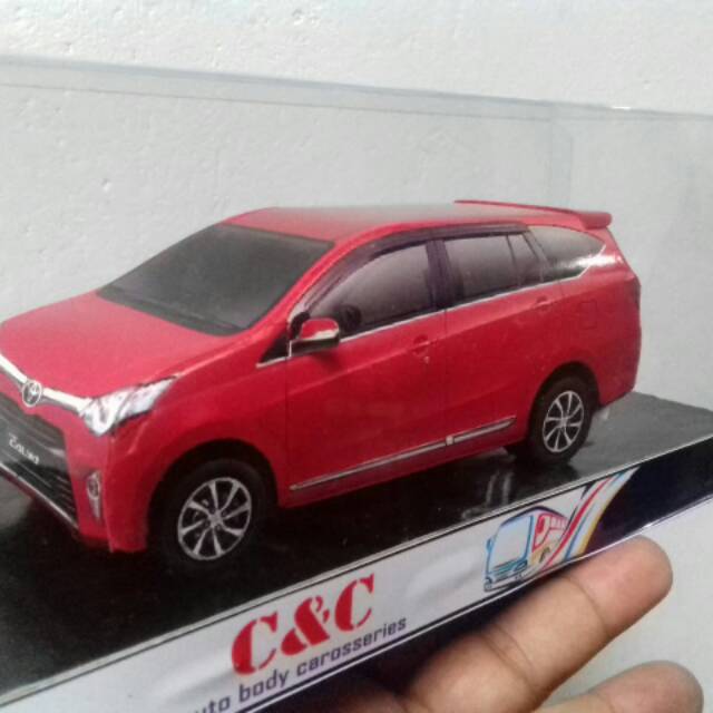 Miniatur Mobil Toyota Calya