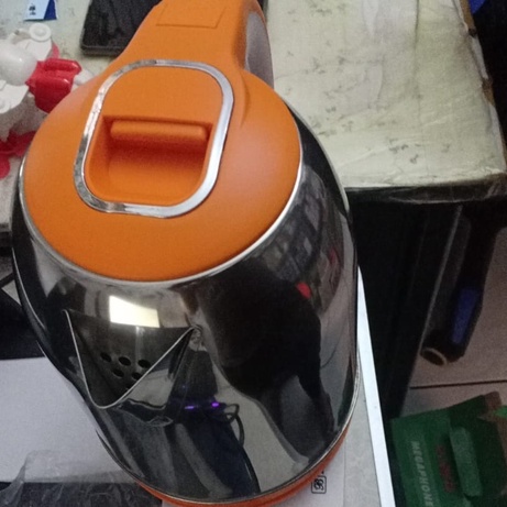 Teko Listrik/Electric Kettle Merek Advance AK-251 Ukuran 2,5Liter Cepat Mendidih dan Berkualitas