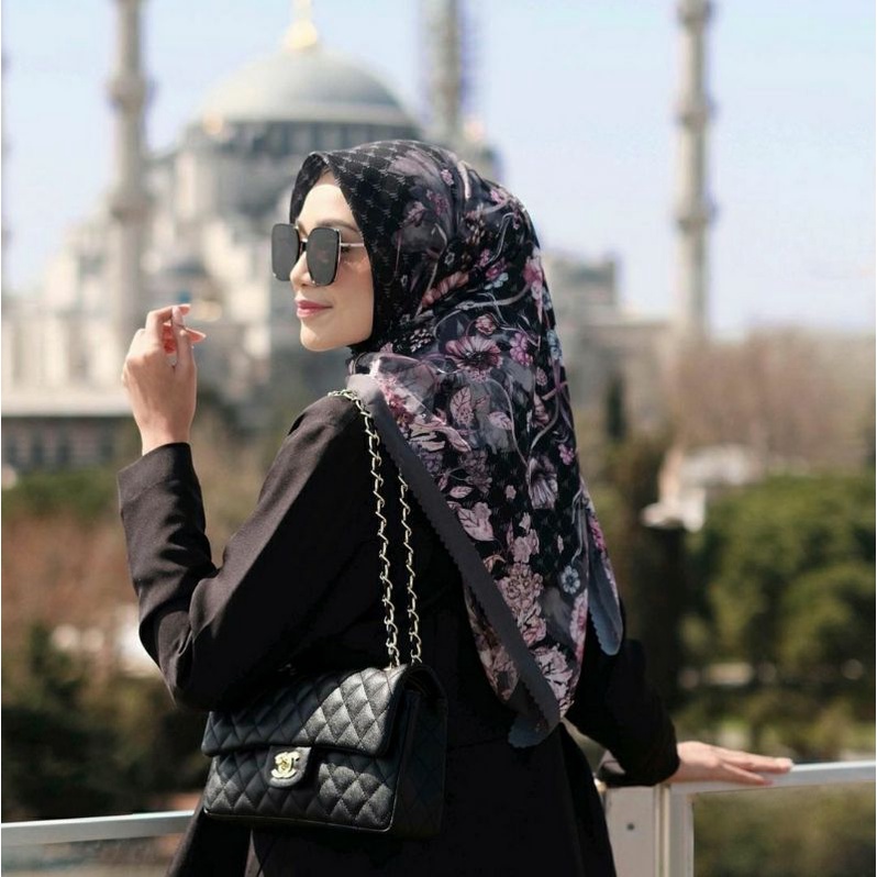 NIRWANA SCARF SERIES SEKAR BLACK VANILLA HIJAB