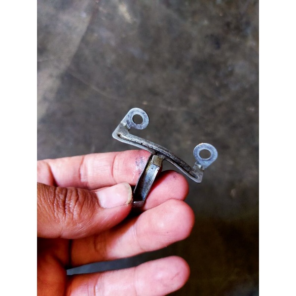 Dudukan Kabel Penahan Kabel Spul Magnet Motor Honda GL Max Pro Megapro Tiger Neotech Original Bekas