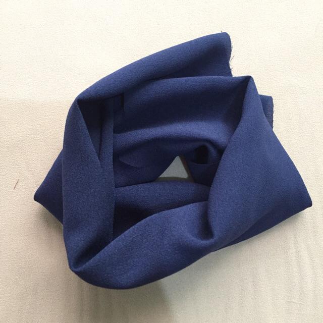 Delia instant khimar layer diamond crepe italiano (beli 3=100k)-Navy