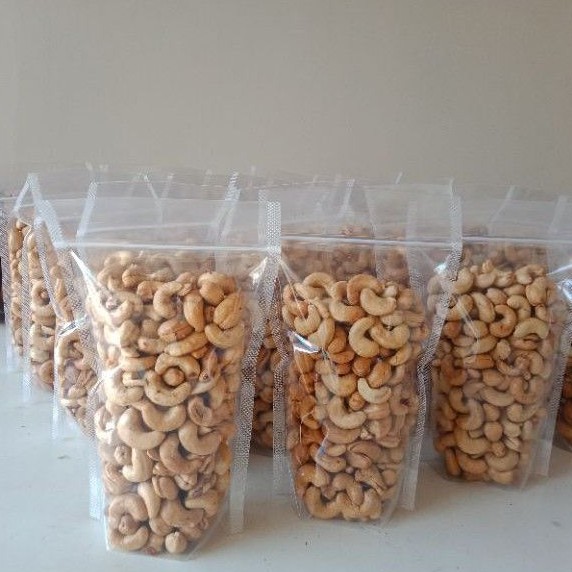 

KACANG METE GORENG KEMASAN 0,5 KG