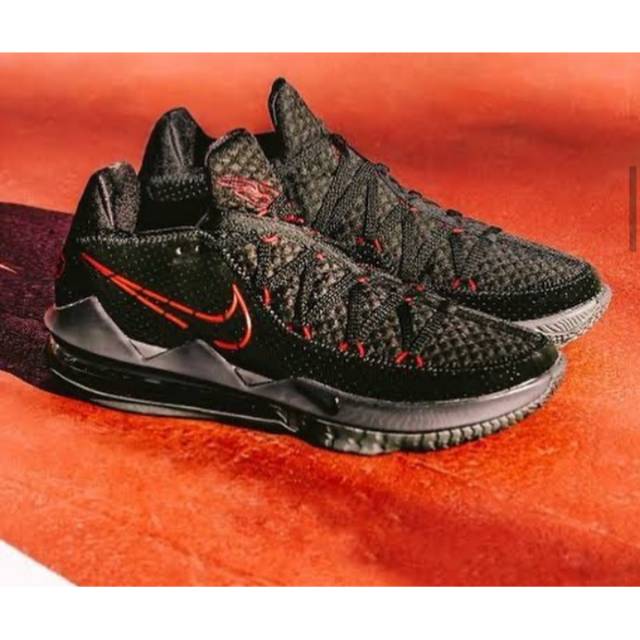 Nike Lebron XVII Low "Black University Red"