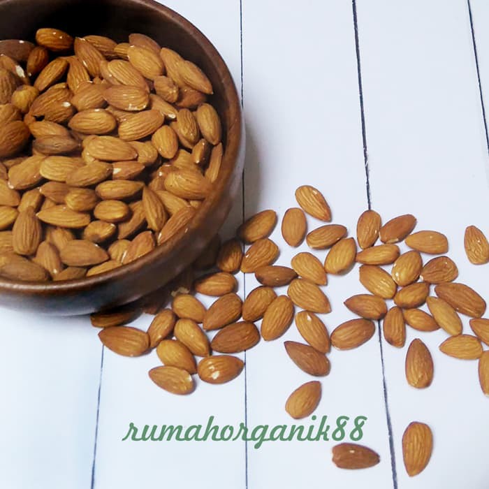 

Natural Raw Almond (Almond Mentah) 1000gr/1Kg