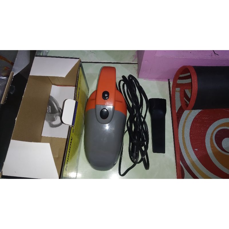 Penyedot debu portable