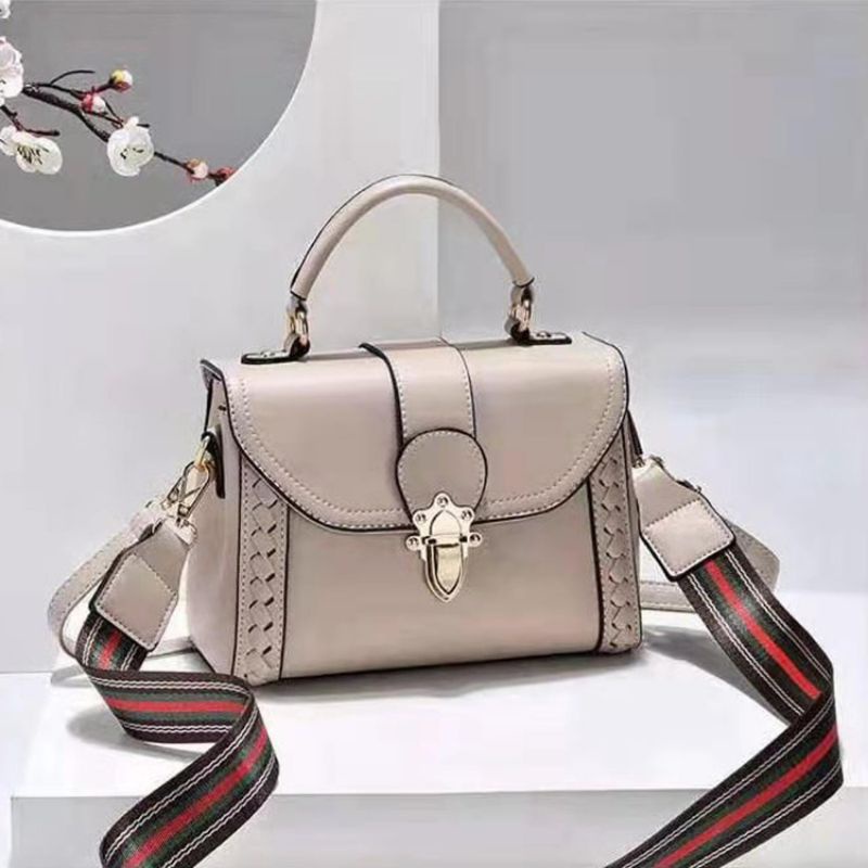 Tas selempang wanita  keren kekinian terbaru batam korea jakarta bagus fashion kondangan pesta