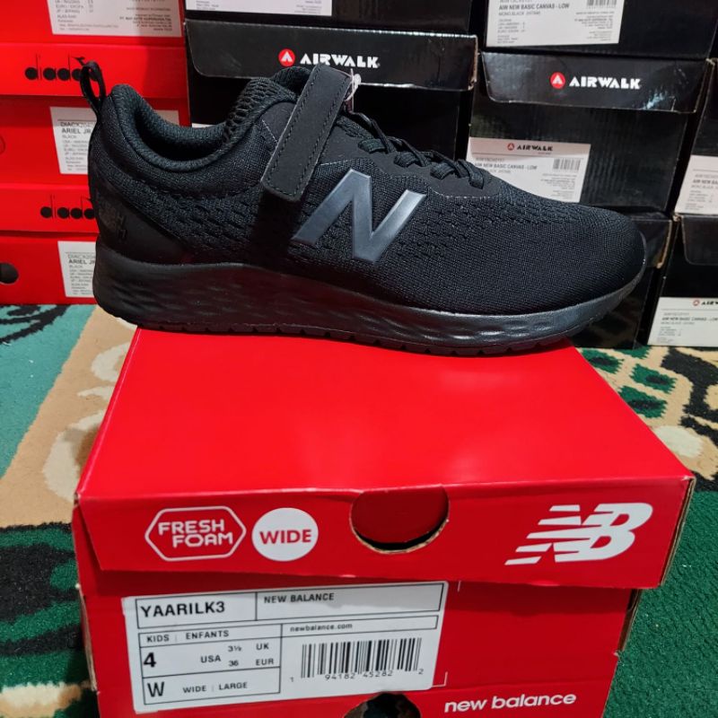 Sepatu Sekolah New Balance Kids Arishi All Black Velcro YAARILK3