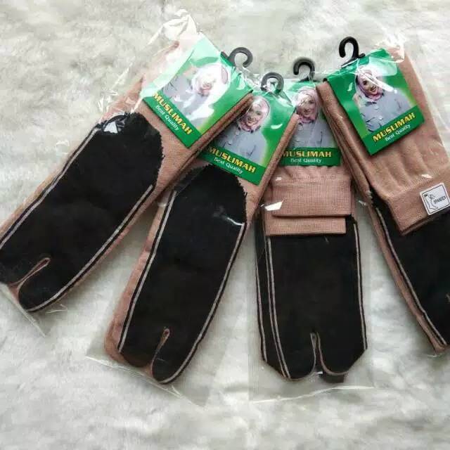 Kaos Kaki Jempol