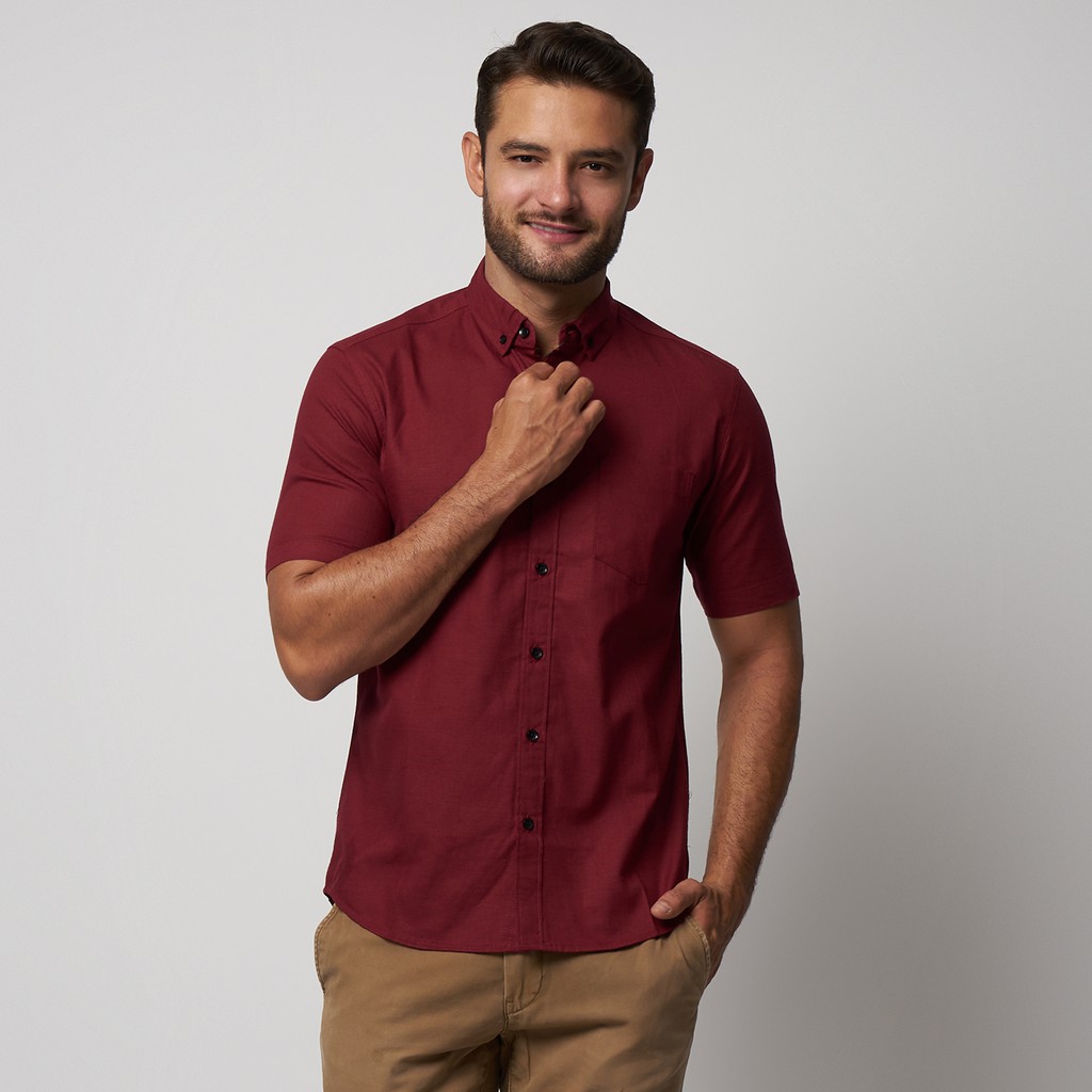 Kemeja Cowok Polos Pria Tangan Pendek Maroon Premium Quality Sigarate Slimfit Casual Kantoran Trendy