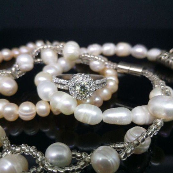 cincin berlian banjar 0,31crt samping full berlian tabur ring emas putih