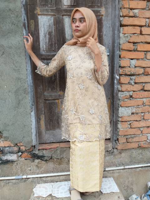 Set baju kurung Naumi mocca