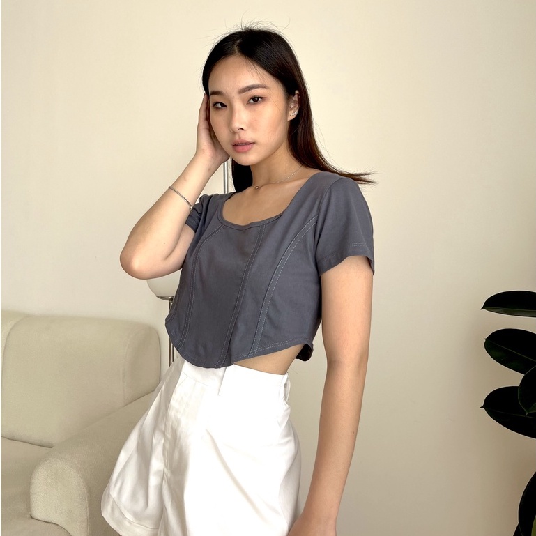 Callie Basic Top / Top Wanita