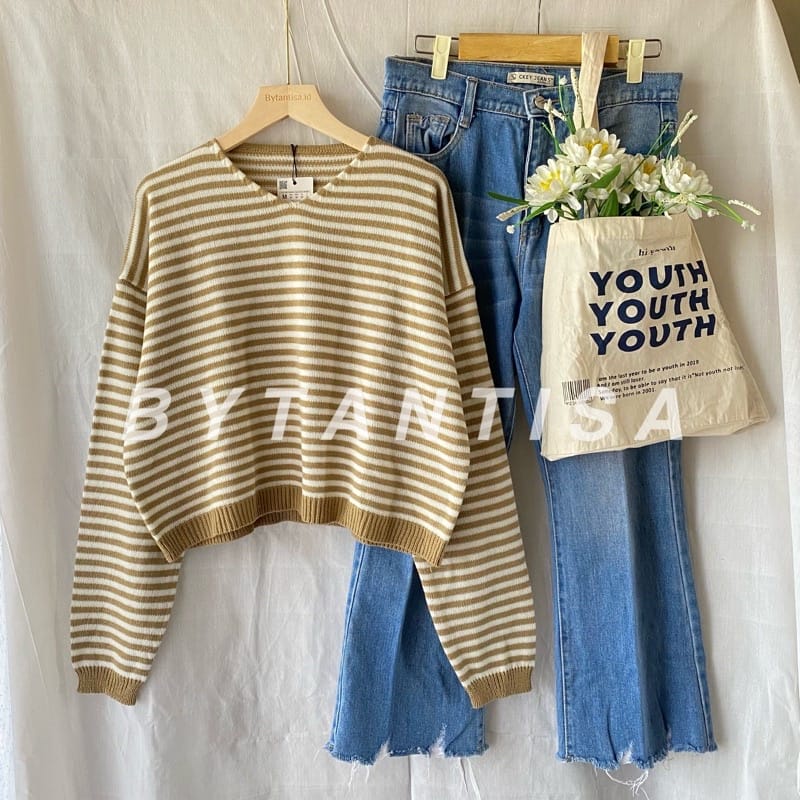 Tq88indonesia Baju Switer Salur Wanita  / RJT Sweater Crop Rajut Stripy / Ootd