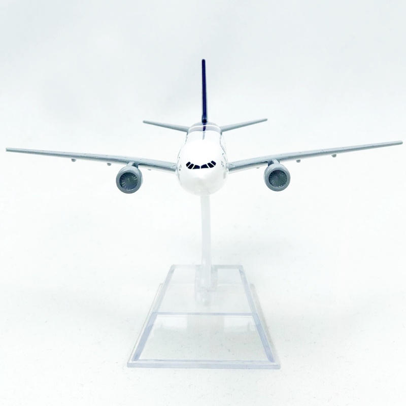 Mainan Model Pesawat Terbang Thailand Airways Boeing 777 B777 Diecast 16CM Dengan Landing Gear