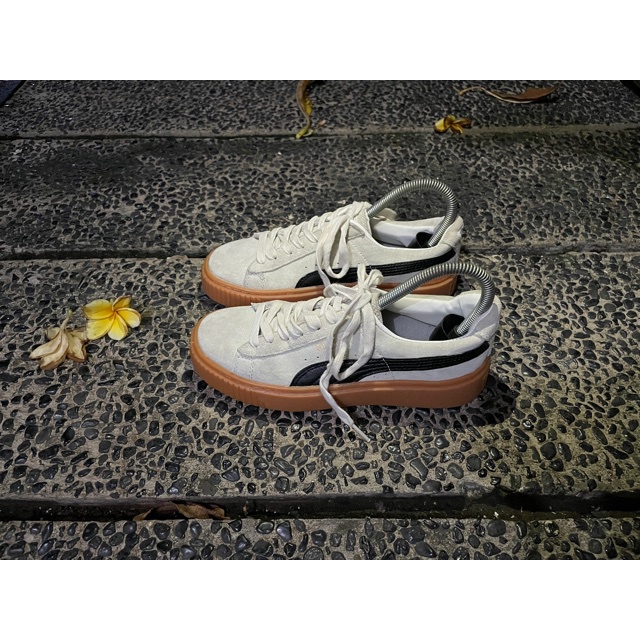 Sepatu Second Puma WMNS Suede Platform Core "Wishper White Black"/ Puma Second Original /Sepatu Seke