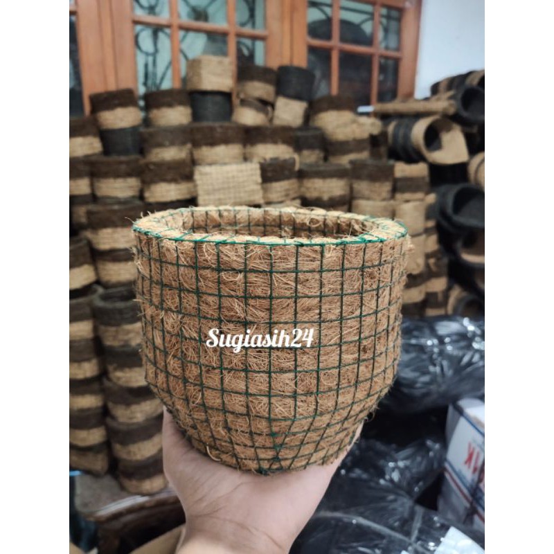 POT PENGHIJAUAN BUMI POT BUNGA