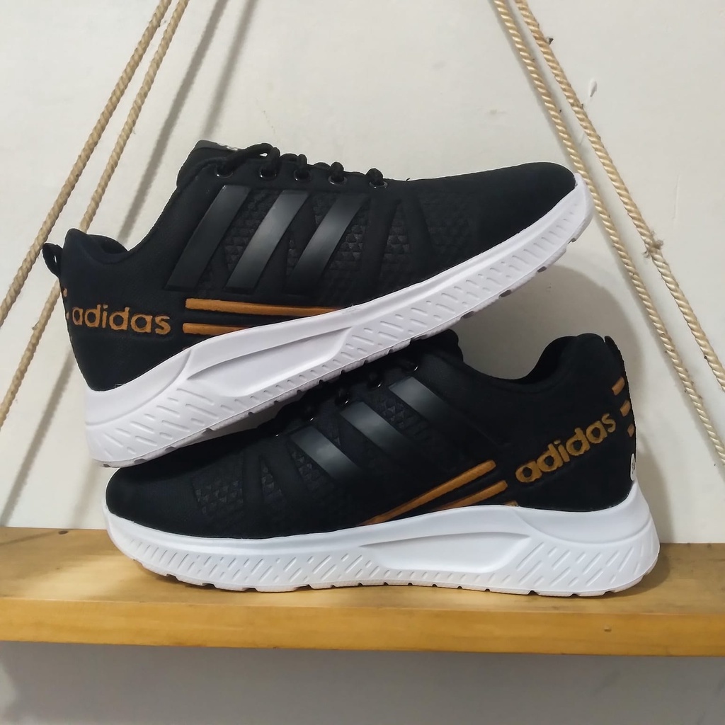 Sepatu Sport Olahraga Pria Wanita Jogging Terbaru Size 36-44 Sepatu Olahraga Pria Sneaker Casual Anti slip