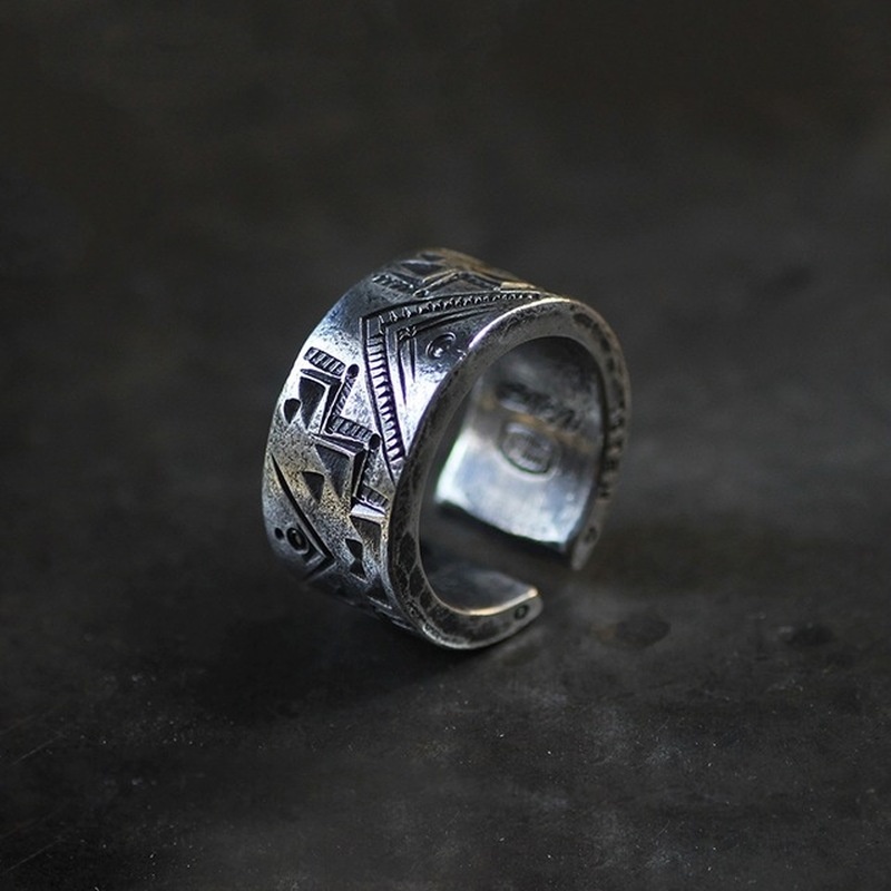 Totem Antik Cincin Jari Baja Titanium Perak Kepribadian Perhiasan Fashion Pria Punk Rings