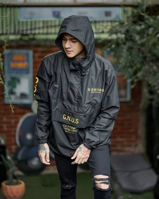 GENIOUS Jaket Cougle Hitam Jaket Parasut Pria