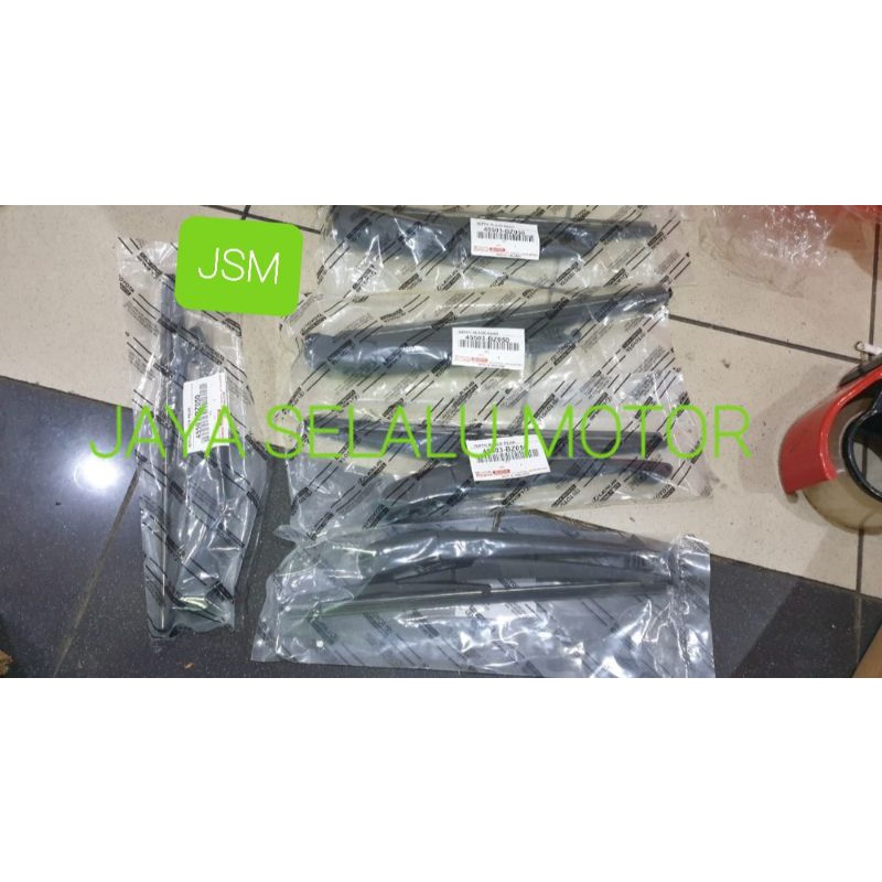 Wiper Rear Wiper Belakang Toyota Rush