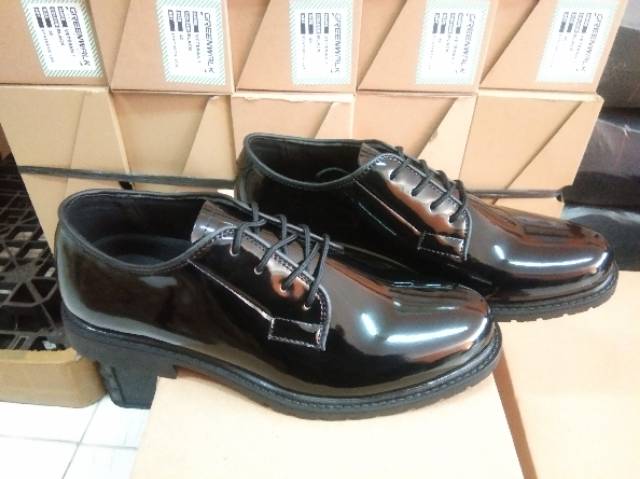 Sepatu pdh jatah tnipolri kilap/Sepatu pdh dinas kantoran