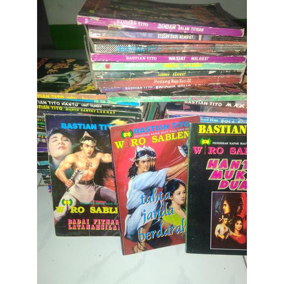 

Wiro sableng 212 TERLENGKAP PER 10BUKU PROMO