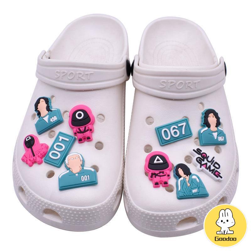 Crocs Jibbitz Pin Sandal Bercahaya Stiker Gesper Sepatu Wanita PVC Untuk Dekorasi Taman Cocok Untuk Wanita Pria -Doo