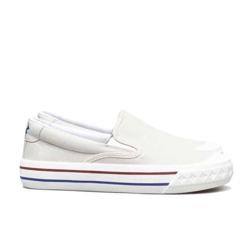 Sepatu Compass retrogade slip on cream