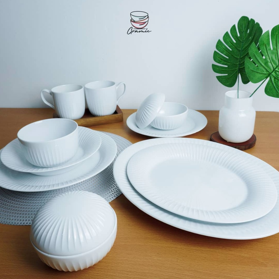 Piring Makan / Piring Mewah / Piring Modern / Piring Set / Piring Keramik