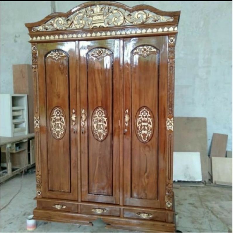almari kayu jati pintu 3 jepara