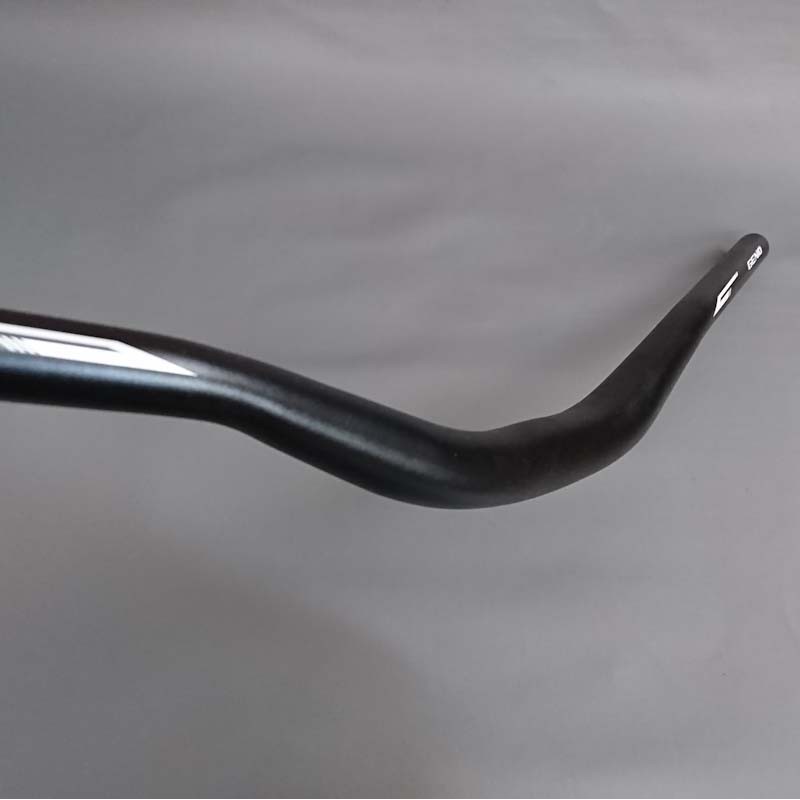 Stang Handlebar MTB Oversize Genio 700 mm x 31.8 mm Alloy